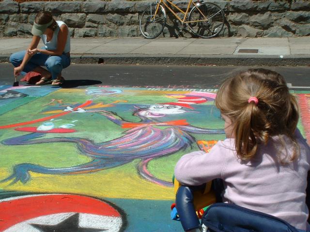 06 Amaia viewing Cat in the Hat street painting